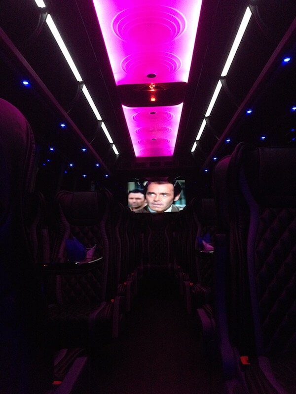 Executive Limo Shuttle - Custom Limousine Kansas City