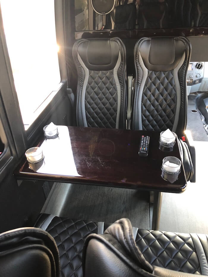 Executive Limo Shuttle - Custom Limousine Kansas City
