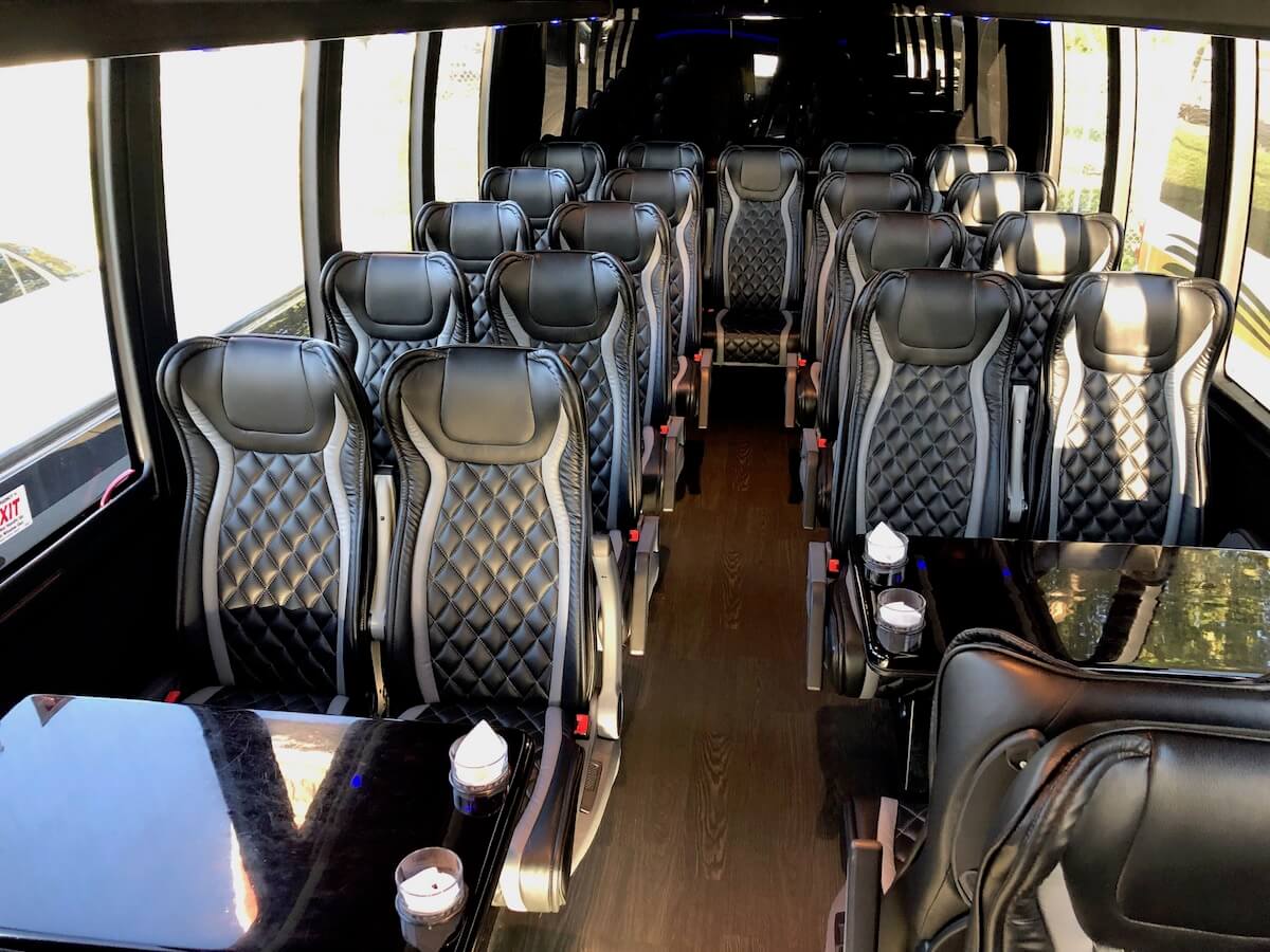Executive Limo Shuttle - Custom Limousine Kansas City