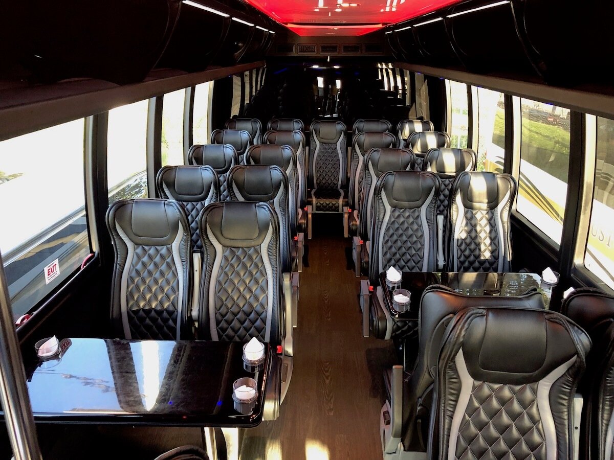 Executive Limo Shuttle - Custom Limousine Kansas City
