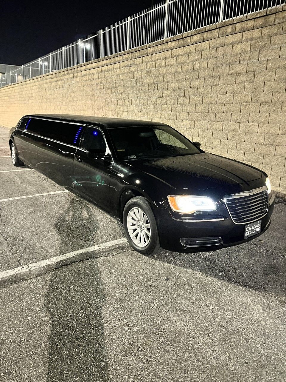 Chrysler 300 Limo - Davinci - Custom Limousine Kansas City