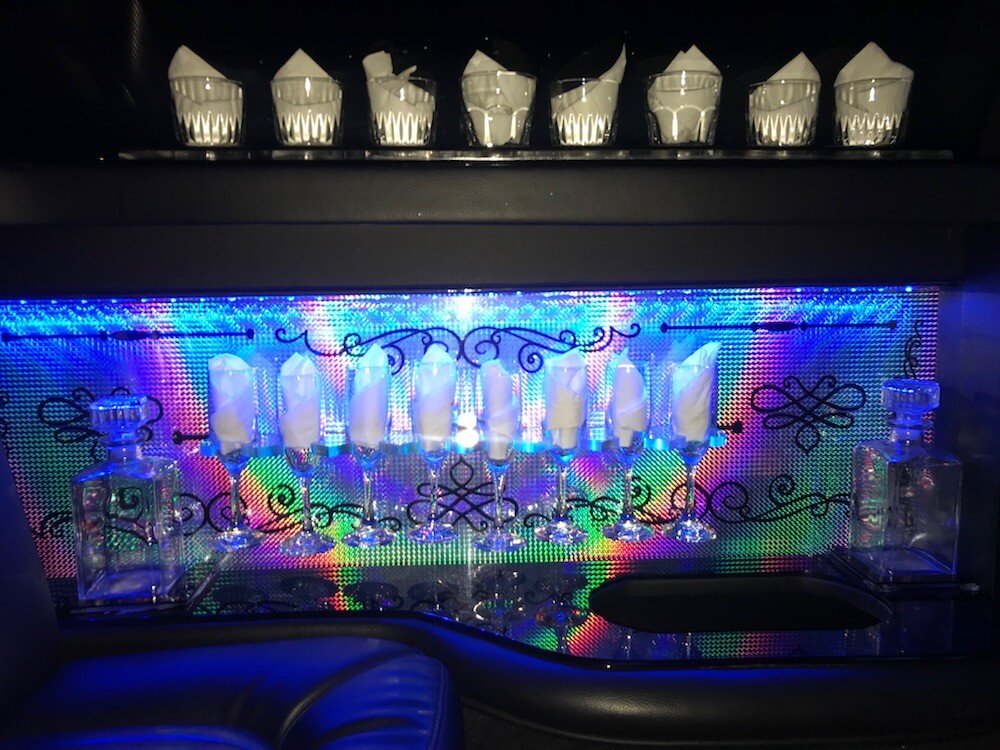 Chrysler 300 Limo - Davinci - Custom Limousine Kansas City