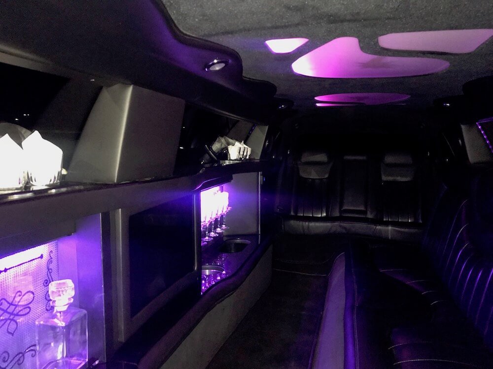 Chrysler 300 Limo - Davinci - Custom Limousine Kansas City