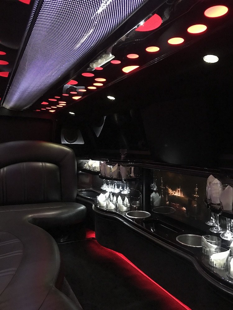 Chrysler 300 Limo - Executive - Custom Limousine Kansas City